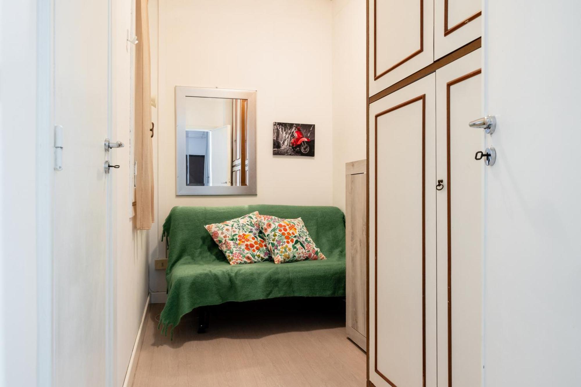 Montagnola Mini House Apartment Рим Екстериор снимка